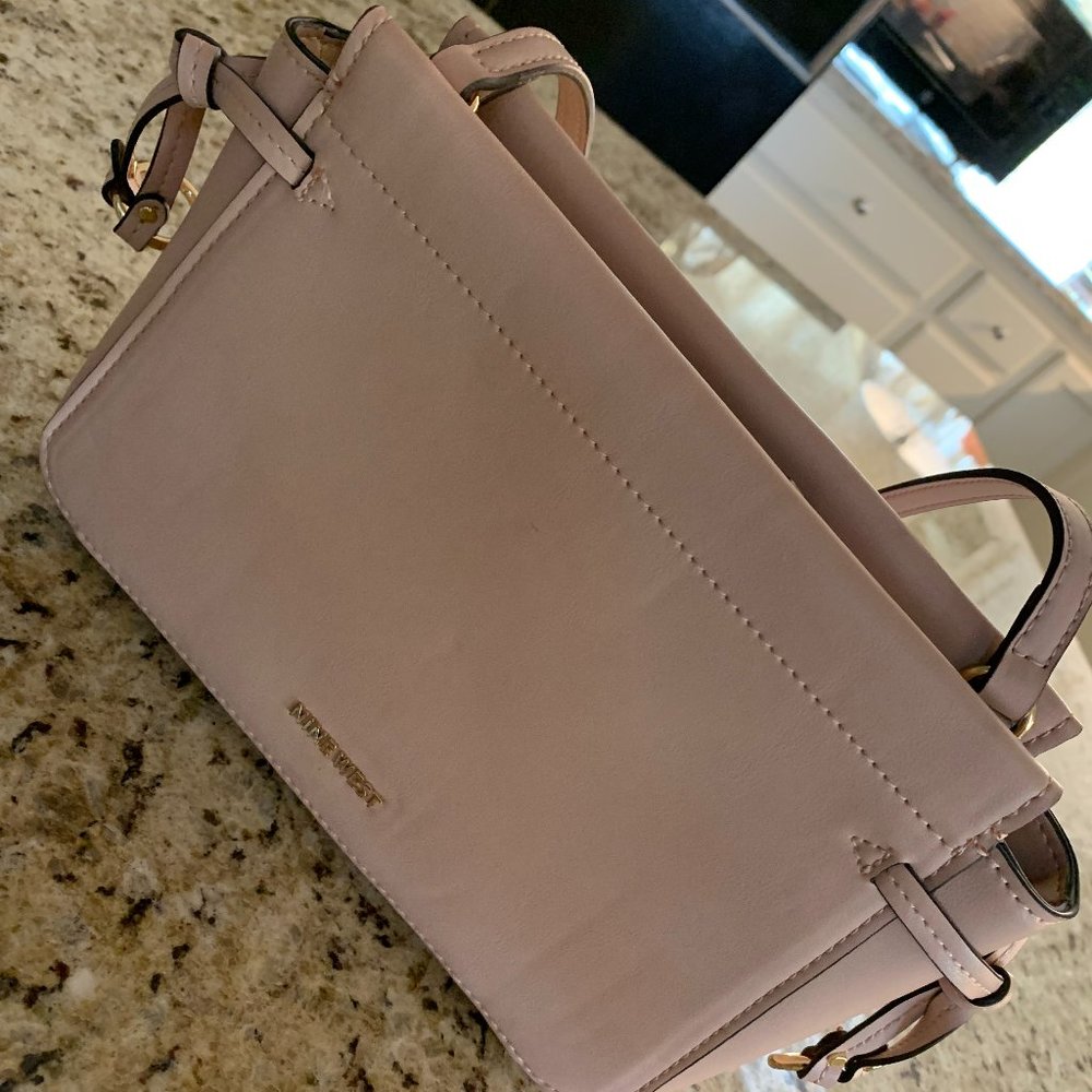 Nine West Cross Body Purse! - Picture 4 of 5